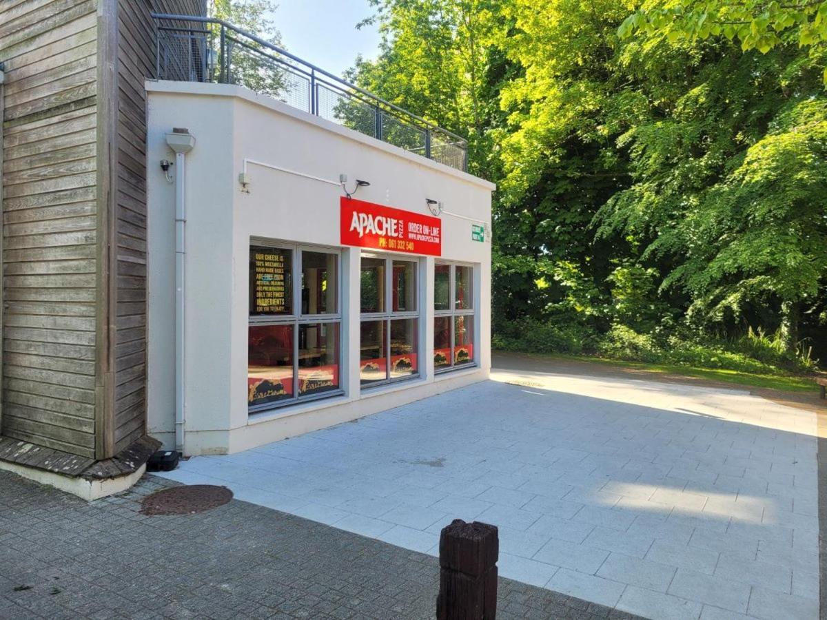 Dromroe Village University Of Limerick Junction Exteriör bild